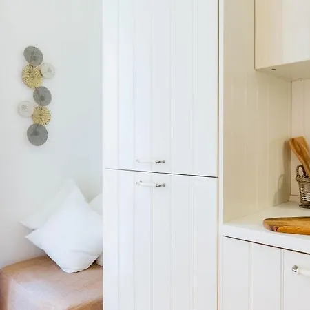 Spanish Step Nest Luxury