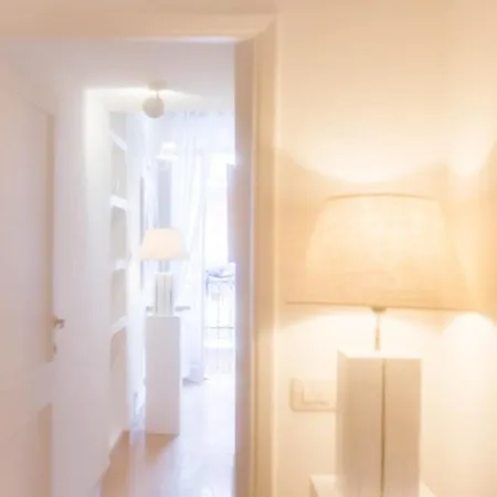 Spanish Step Nest Luxury *
