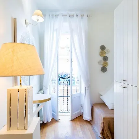Apartment Spanish Step Nest Luxury