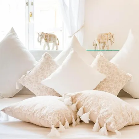 Spanish Step Nest Luxury *
